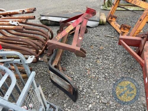 Fosters Yard Scraper