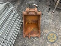 2ft Bucket - 2