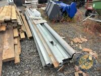 18ft x 17ft insulated roller door comes with runners & motor - 2