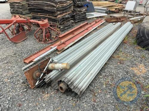Roller door with H iron support beams
