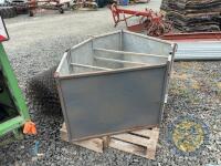 Lamb Adoption Crate