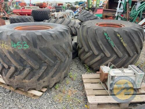 2x 66/45/25 Tyres & rims