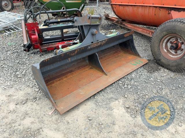 Tilt Sheugh Bucket