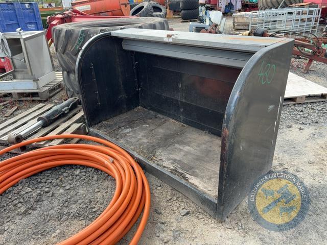 Log Bunker c/w lockable roller door