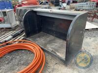 Log Bunker c/w lockable roller door