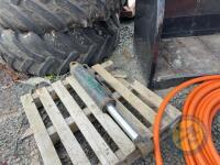 Hydraulic Ram - 3