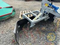 Galvanised Yard scrapper - 2