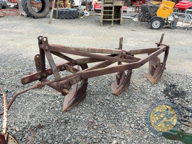 Ferguson 3 furrow plough