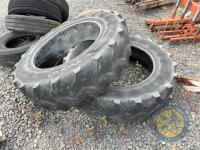 2 420/85R 38 tyres - 2