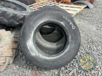 4 295/80 R22.5 lorry tyres - 3
