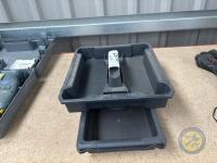 2x trays