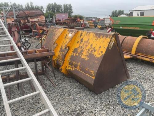 JCB brackets yellow bucket