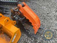 Grab bucket for 3-6 ton digger 40mm pins - 2
