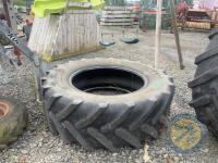 2x 520/70 R38 Michelin tyres - 3