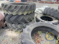 Selection of various sizes of tyres 6x tyres - 4