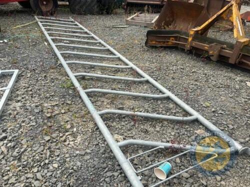 19ft galvanised feed barrier