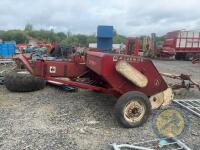 McCormick B47 International baler with shaft & handbook - 3