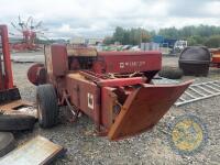McCormick B47 International baler with shaft & handbook - 4