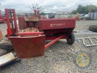McCormick B47 International baler with shaft & handbook - 5
