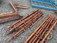 17x assorted lengths of uprights - 2