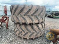 2x 30.5/R32 tanker tyres