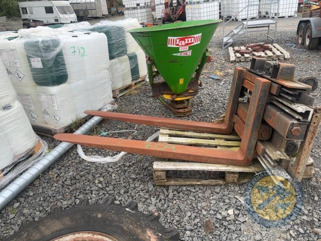 10tn 6ft pallet toes with forklift brackets