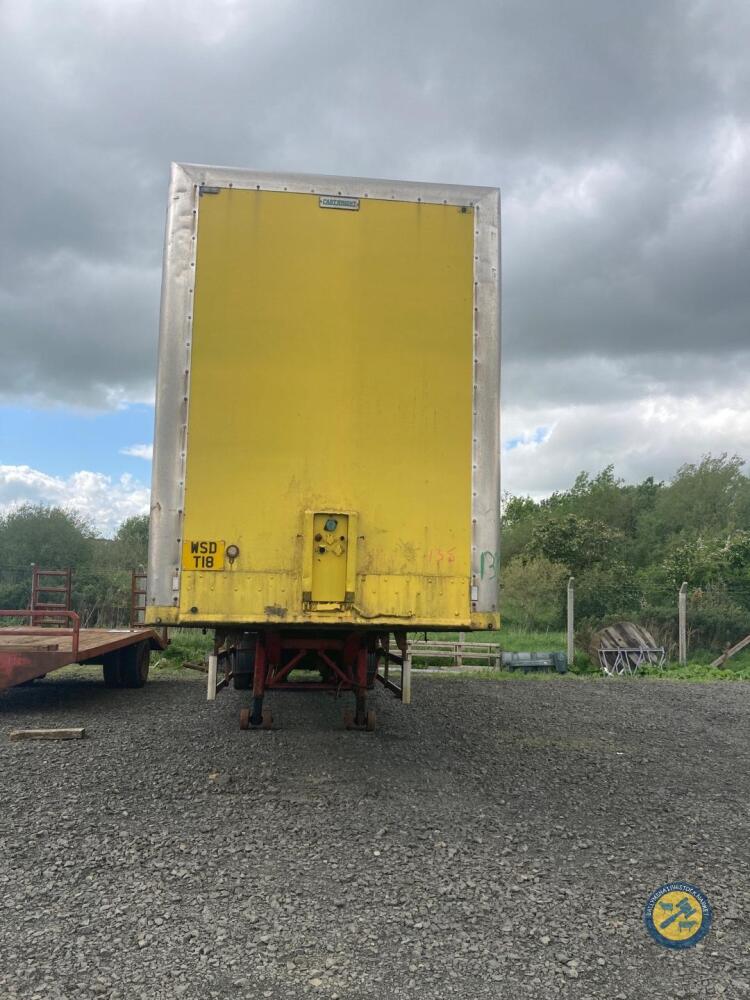 40ft Dennison tandem axle trailer with tilt floor