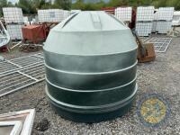 Beehive 600 gallon oil tank