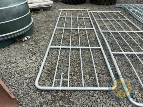 14' damaged field gate