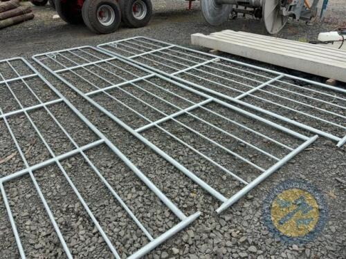 16' field gate