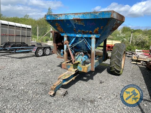 Approx 4Ton drainage stone cart