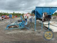 Blue spud hopper & box tipper - 3