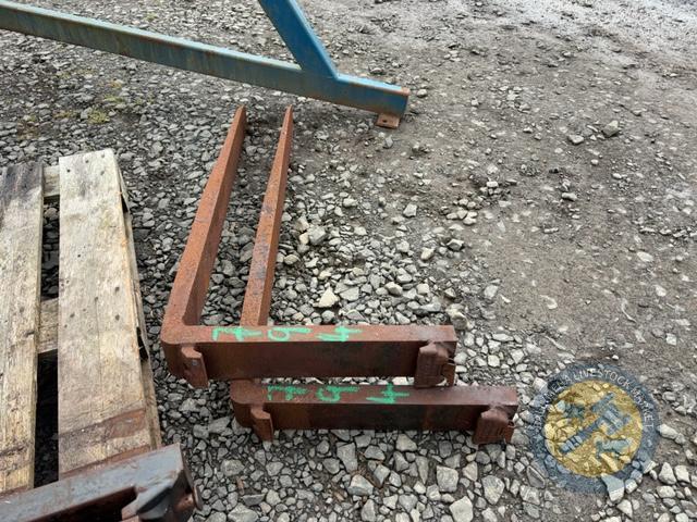 Pallet toes
