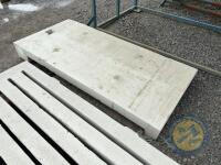 8" Single sloping cubicle base - 3