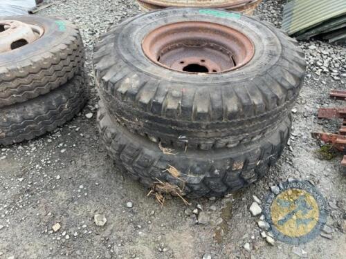2 900 x 16 rims & tyres
