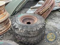 2 900 x 16 rims & tyres - 3