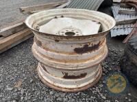 2 rims for 7840