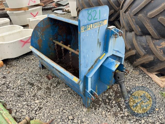 Mini much spreader