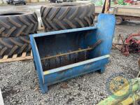 Mini much spreader - 2