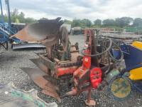 3 Furrow reversible plough 14inch - 3