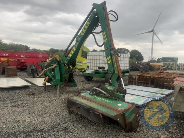 Spearhead 7.2m telescopic hedge cutter