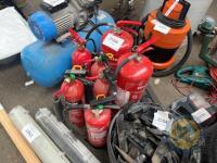 7x fire extinguishers - 3