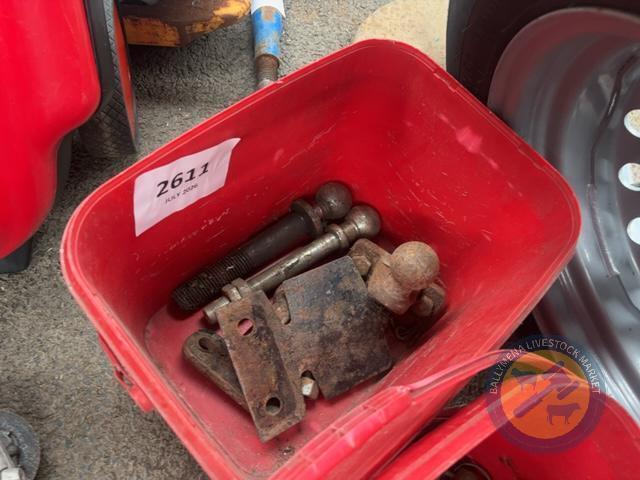 Box of ball hitches