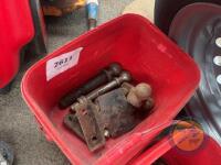 Box of ball hitches
