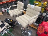 2x cream chairs - 2