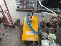 Kew power washer - 3