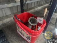 Bucket owith mincer & mastic guns
