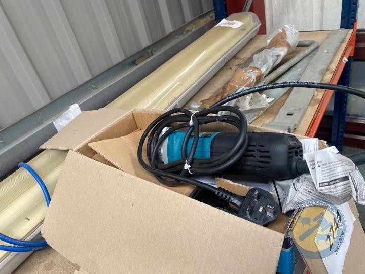 Makita grinder