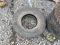265/70/R15 tyre - 2