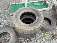 3x 255/70/15 tyres - 2
